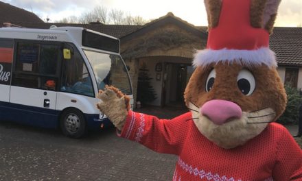 Stagecoach Santa Bus Pays Special Visit To Children’s Hospice