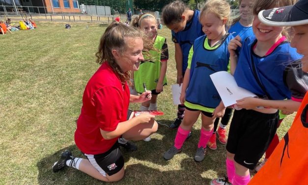 Lionesses inspire Exeter youngsters